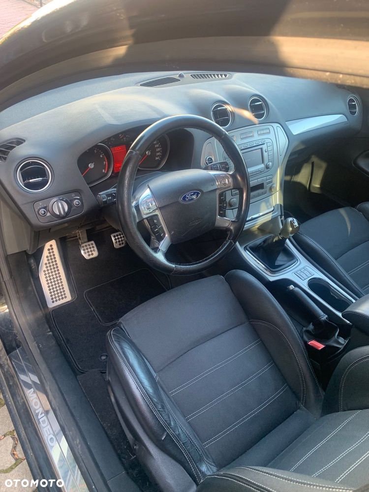 Ford Mondeo 2.0 S - 12