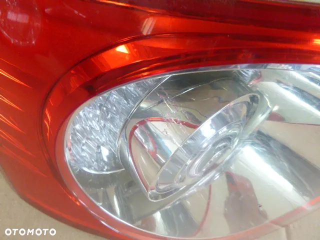 LAMPA LEWY TYŁ LEWA TYLNA VOLKSWAGEN JETTA V 05-10 - 12