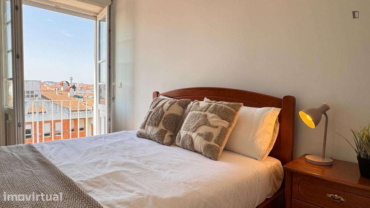 Quarto - localizado em Montes Claros Coimbra - Grande imagem: 3/23