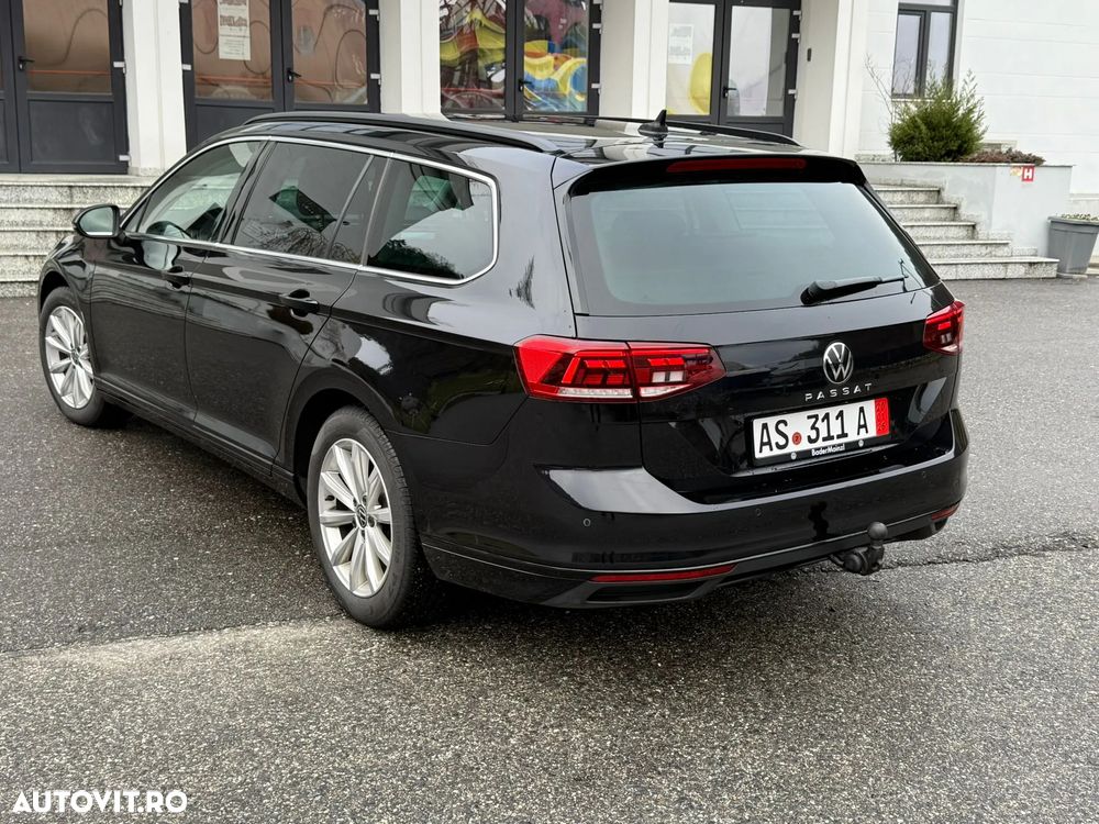 Volkswagen Passat Variant 2.0 TDI SCR DSG Elegance - 32
