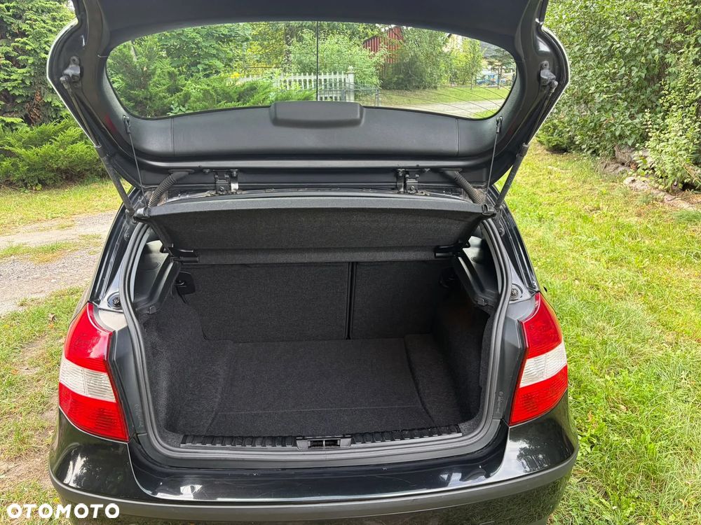BMW Seria 1 - 26