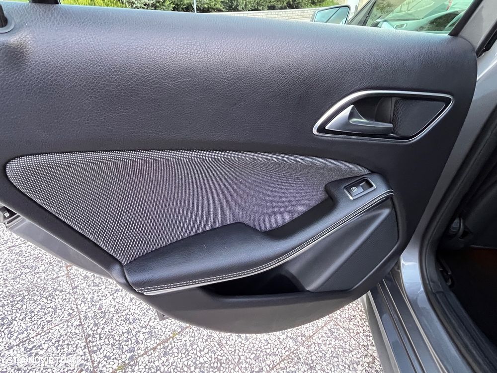 Mercedes-Benz A 180 d AMG Line Aut. - 24