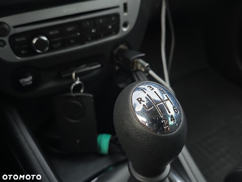 Renault Megane 1.5 dCi Energy Limited EU6 - 22