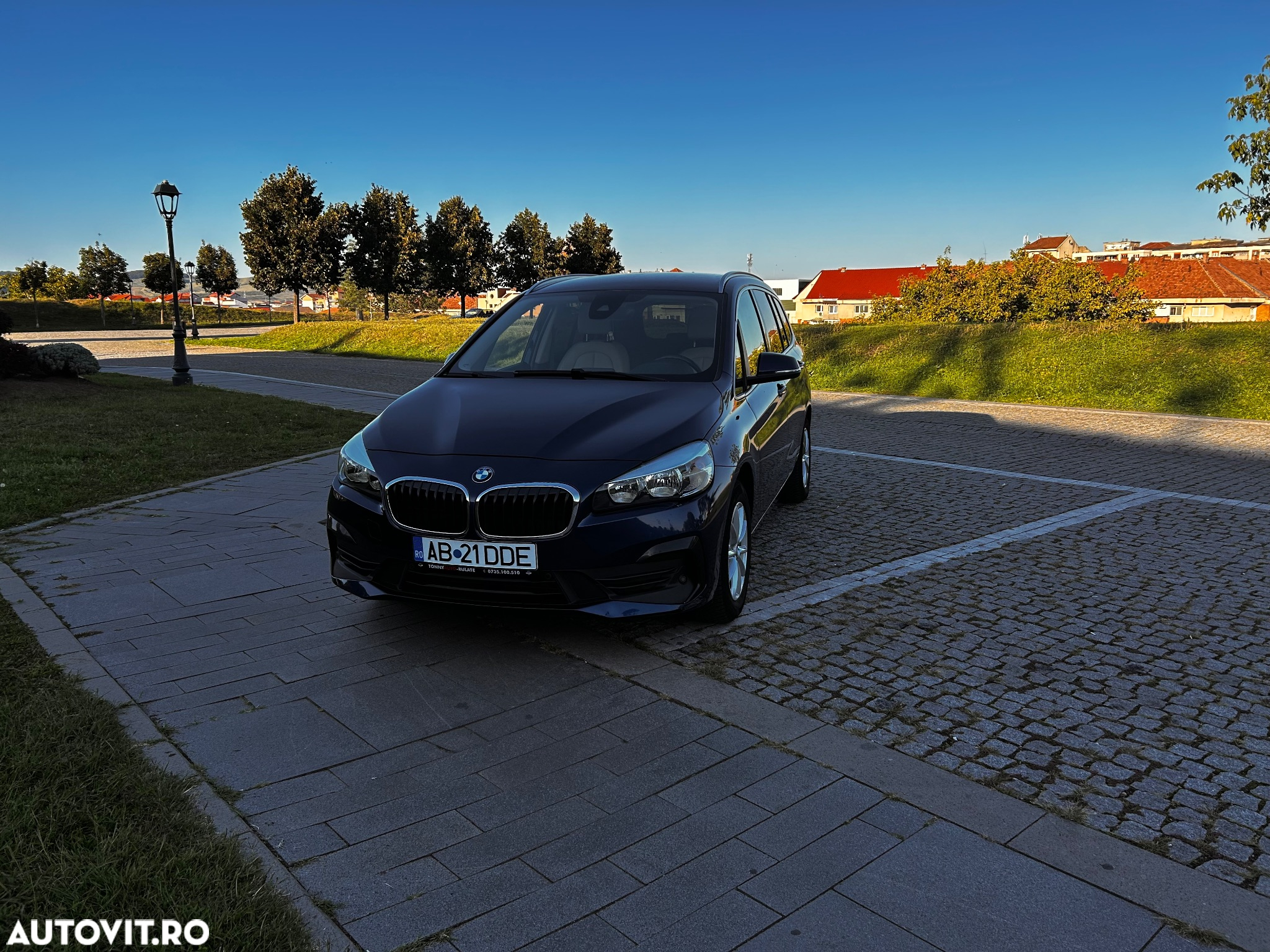BMW Seria 2 216d - 14