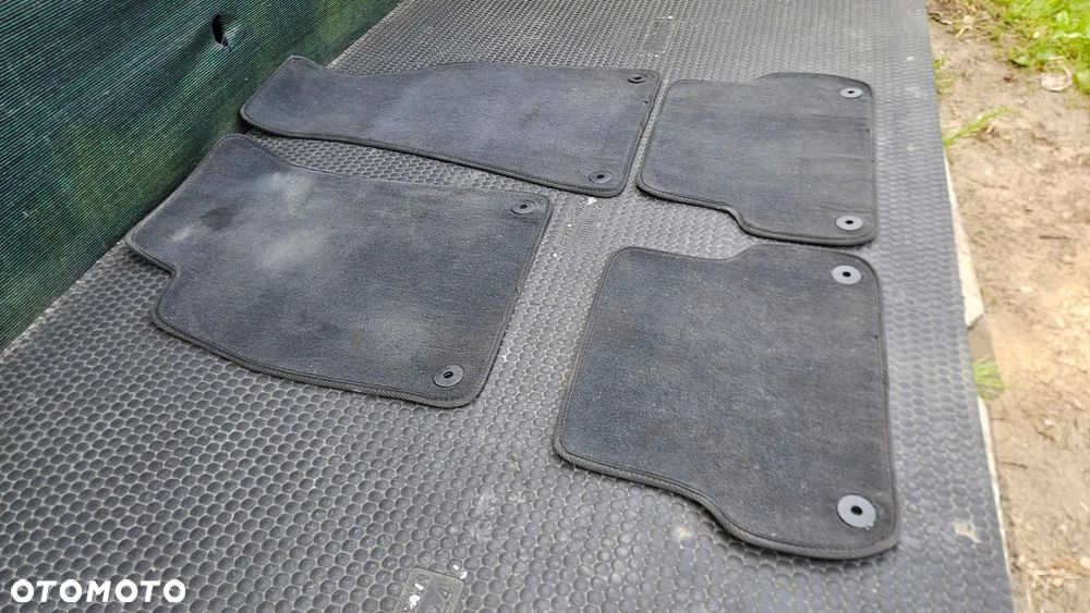 Dywaniki Wycieraczki Wykładzina Czarne Welur Europa Komplet Audi A4 B6 B7 Seat Exeo Sedan Kombi - 3