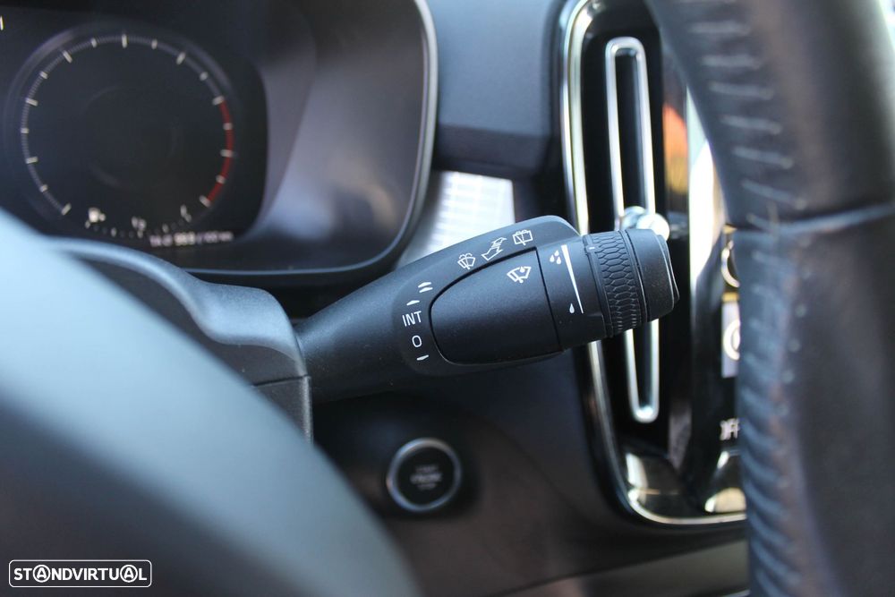 Volvo XC 40 1.5 T2 Momentum Core - 13