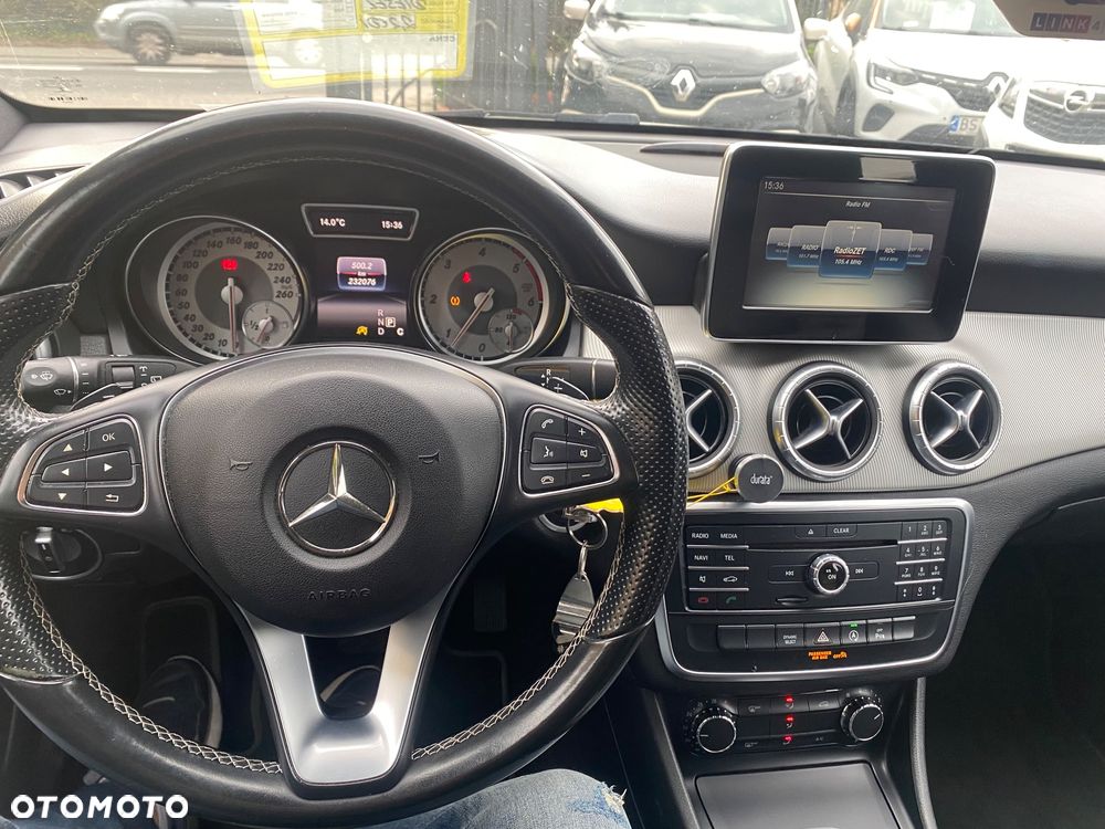 Mercedes-Benz CLA - 9