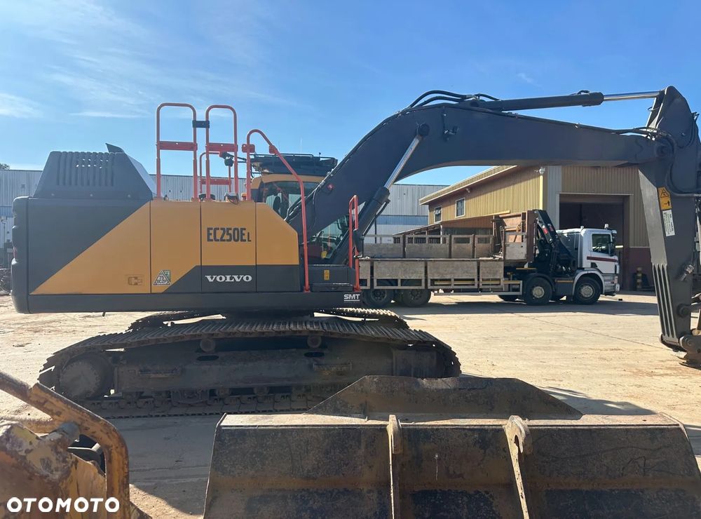 Volvo Ec250 - 6