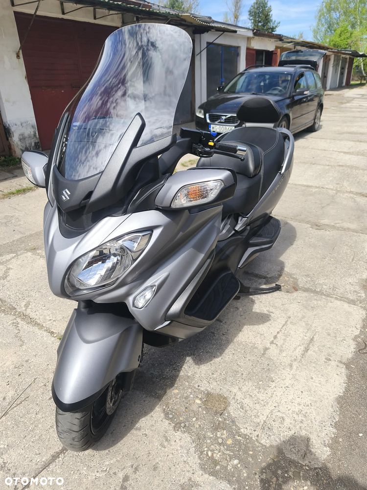 Suzuki Burgman - 14