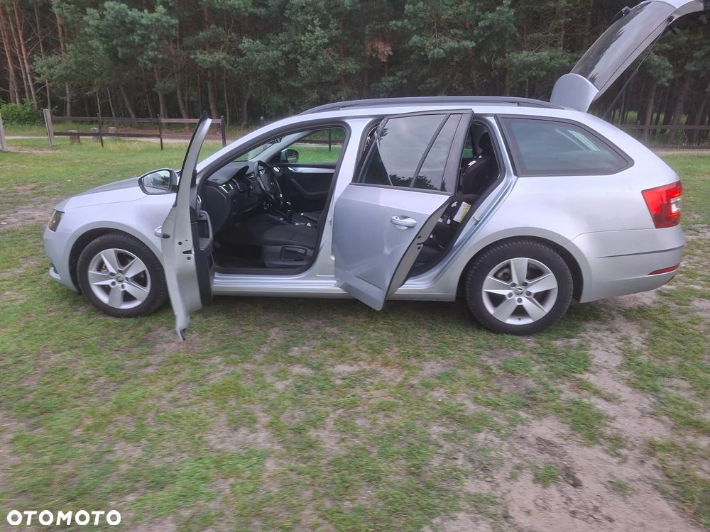 Skoda Octavia 1.6 TDI Ambition - 11