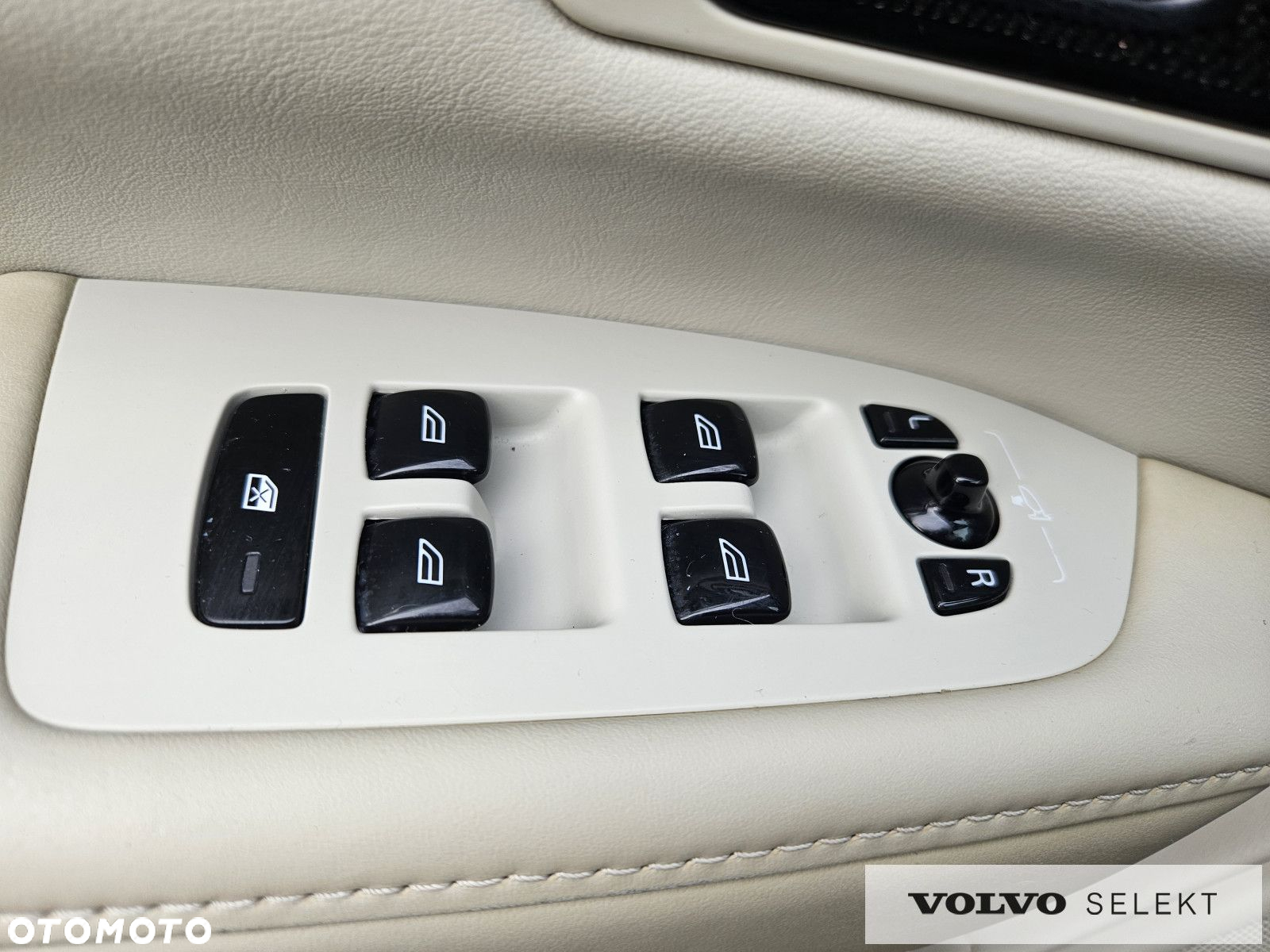 Volvo V90 Cross Country - 29