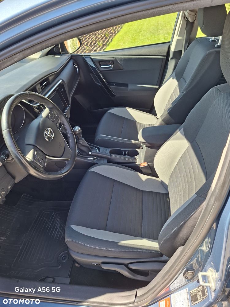 Toyota Auris 1.4 D-4D Premium Comfort - 7