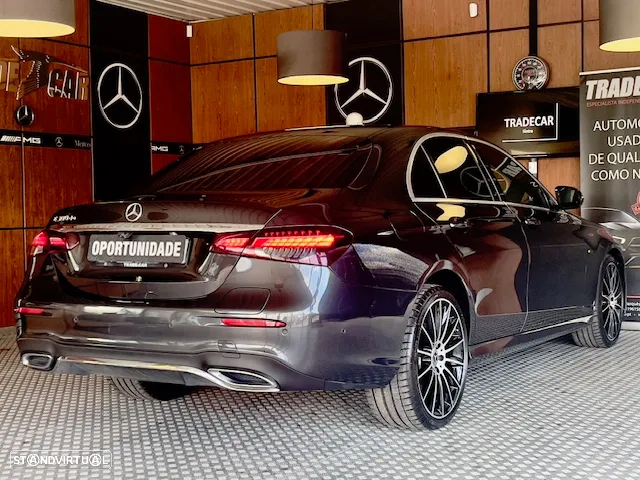 Mercedes-Benz E 300 - 6