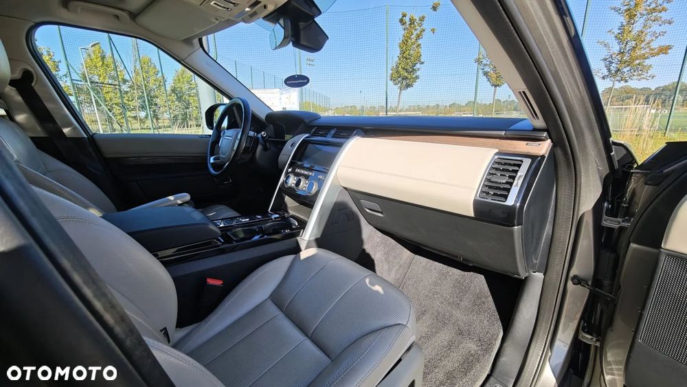 Land Rover Discovery - 17