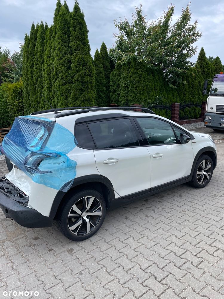 Peugeot 2008 1.2 PureTech GT Line S&S - 7