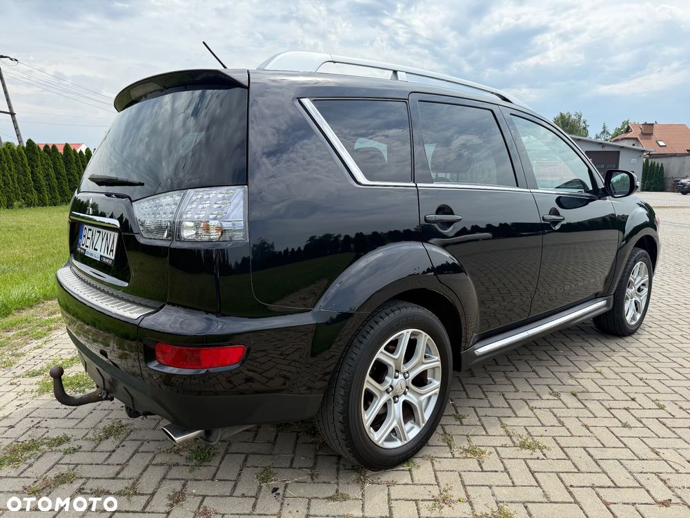 Mitsubishi Outlander 2.0 Intense 2WD EU5 - 17