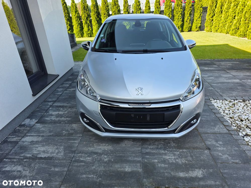 Peugeot 208 PureTech 110 Stop & Start EAT6 Allure - 10