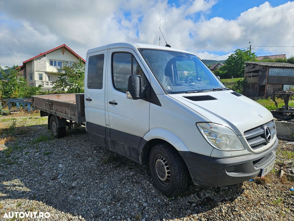 Mercedes-Benz 319 - 2