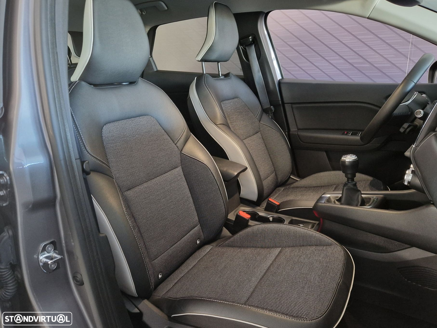 Renault Captur 1.0 TCe Exclusive - 13