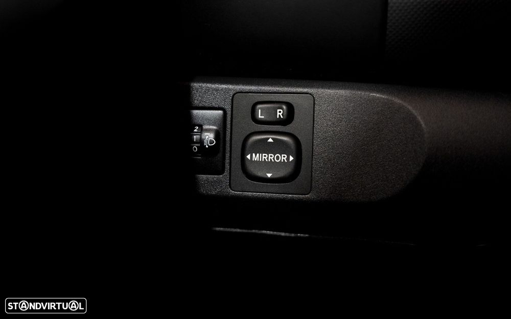 Toyota Yaris 1.0 VVT-i Sol+AC - 8