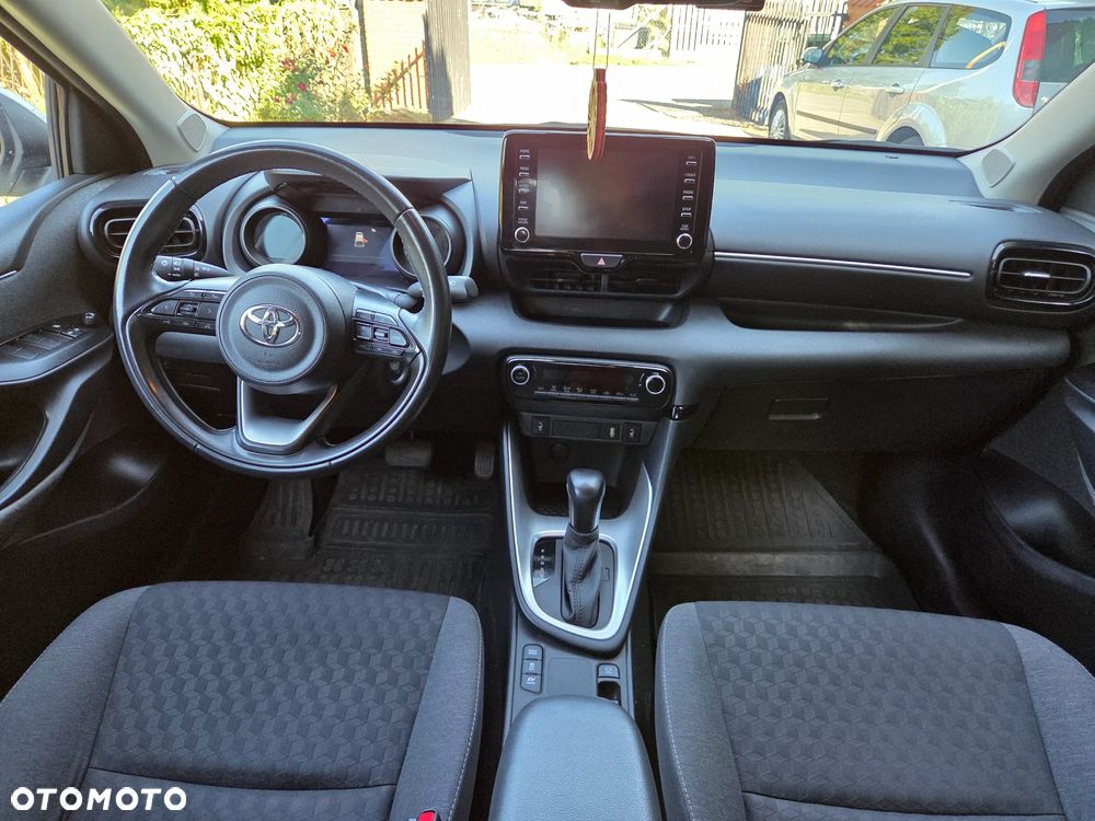 Toyota Yaris - 5