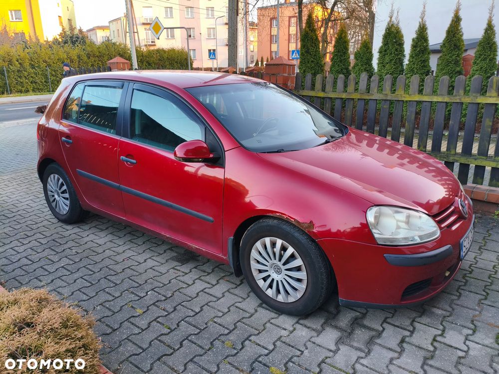 Volkswagen Golf 1.6 FSI Trendline - 1