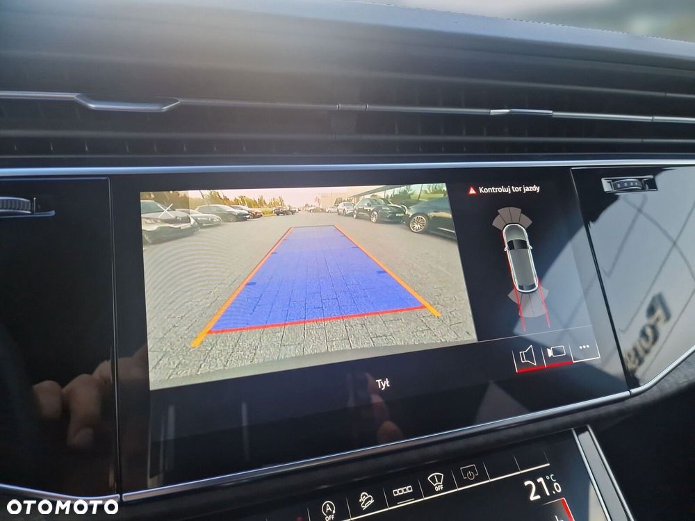 Audi Q8 - 21