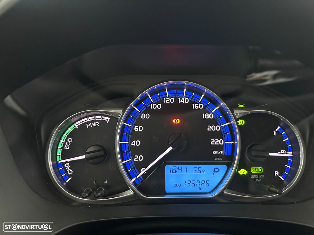 Toyota Yaris 1.5 HSD Active - 20