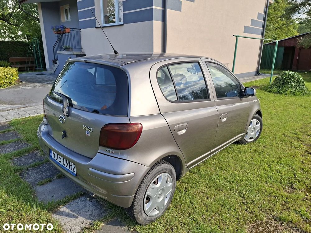 Toyota Yaris 1.4 D-4D Base - 7