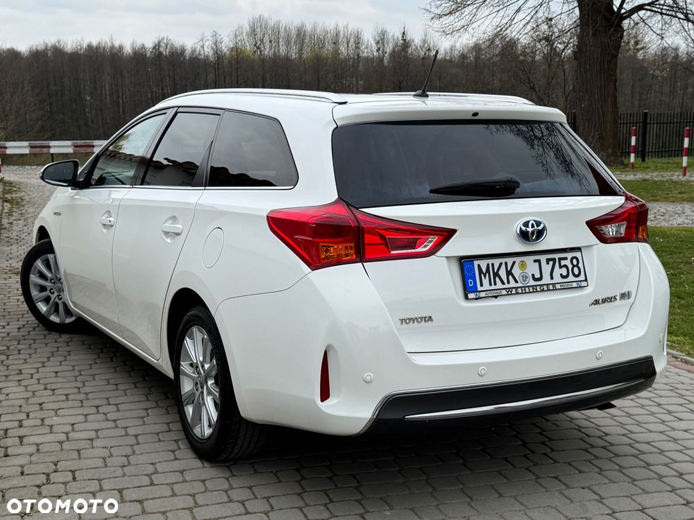 Toyota Auris 1.8 HSD Luna - 9