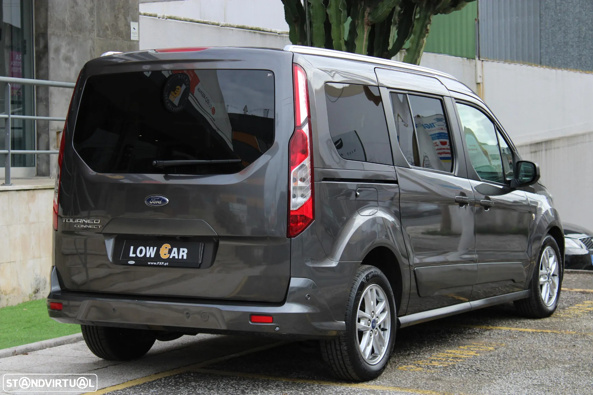 Ford Tourneo Connect Grand 1.5 TDCi Titanium - 21