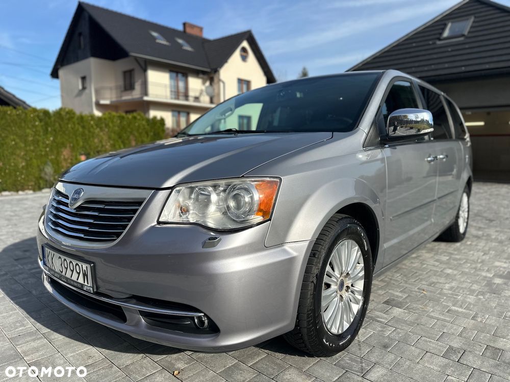 Lancia Voyager 2.8 Multijet 16v Platinum - 38