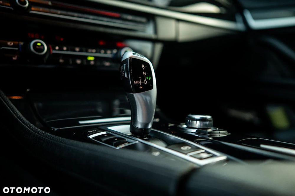 BMW Seria 5 - 12