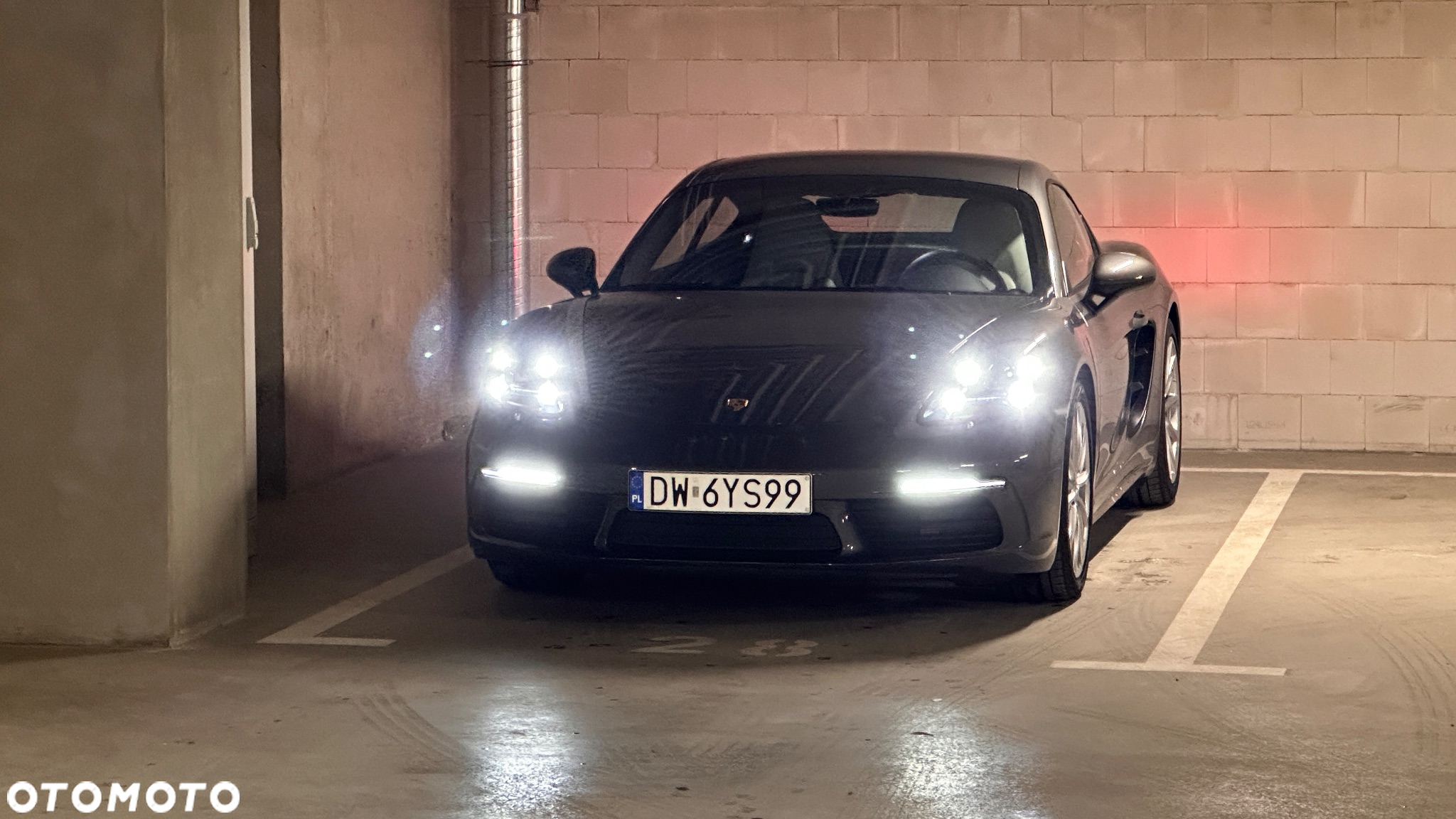 Porsche 718 Cayman - 10