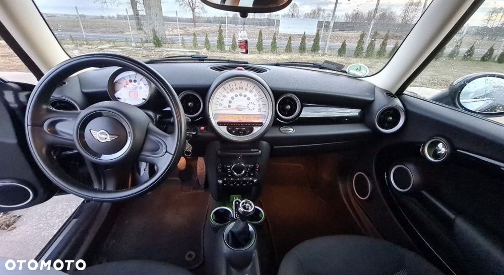 MINI ONE D - 3