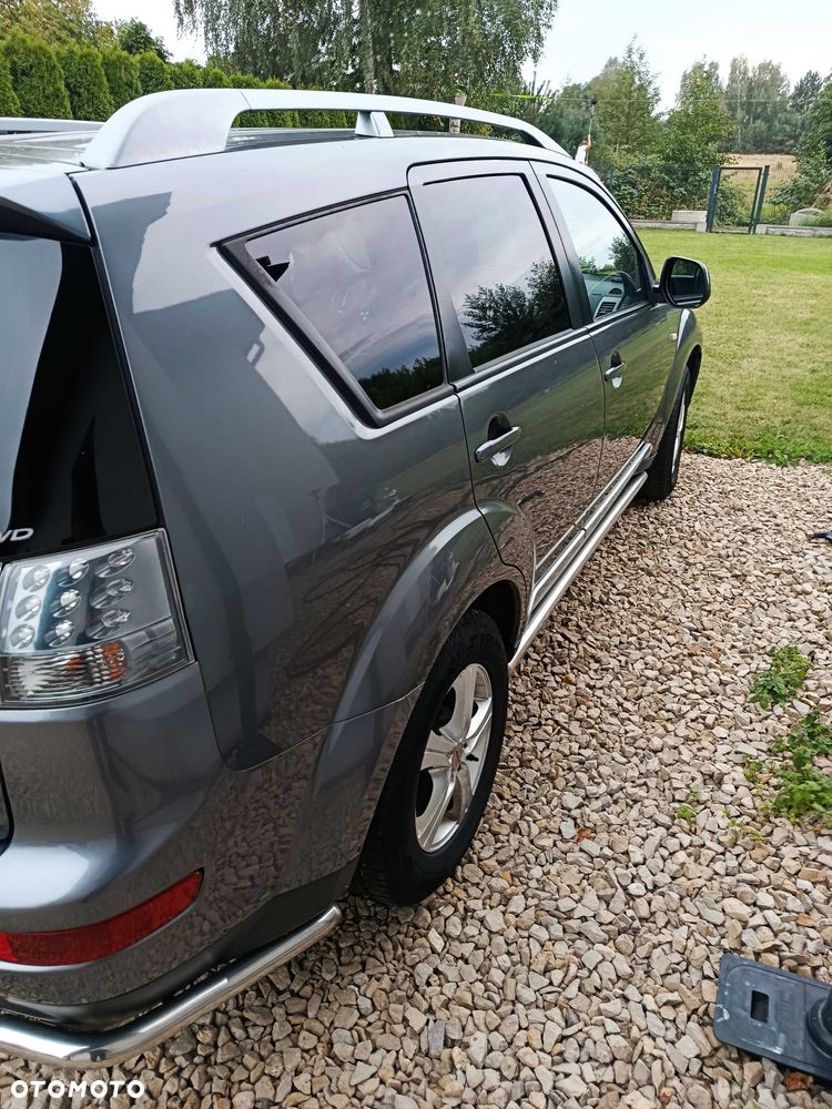 Mitsubishi Outlander - 5