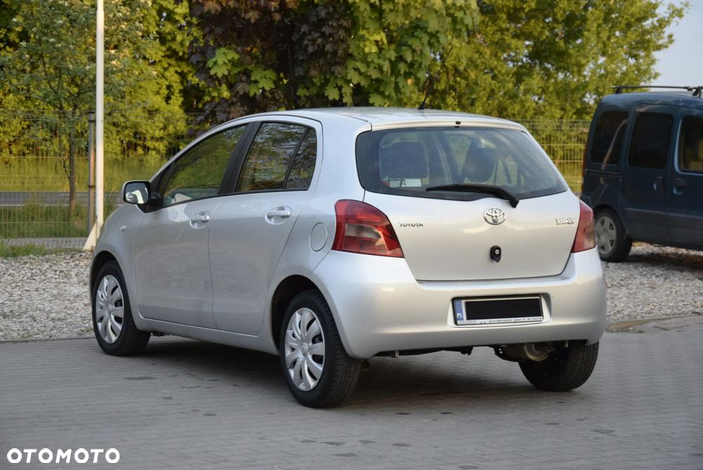Toyota Yaris - 6