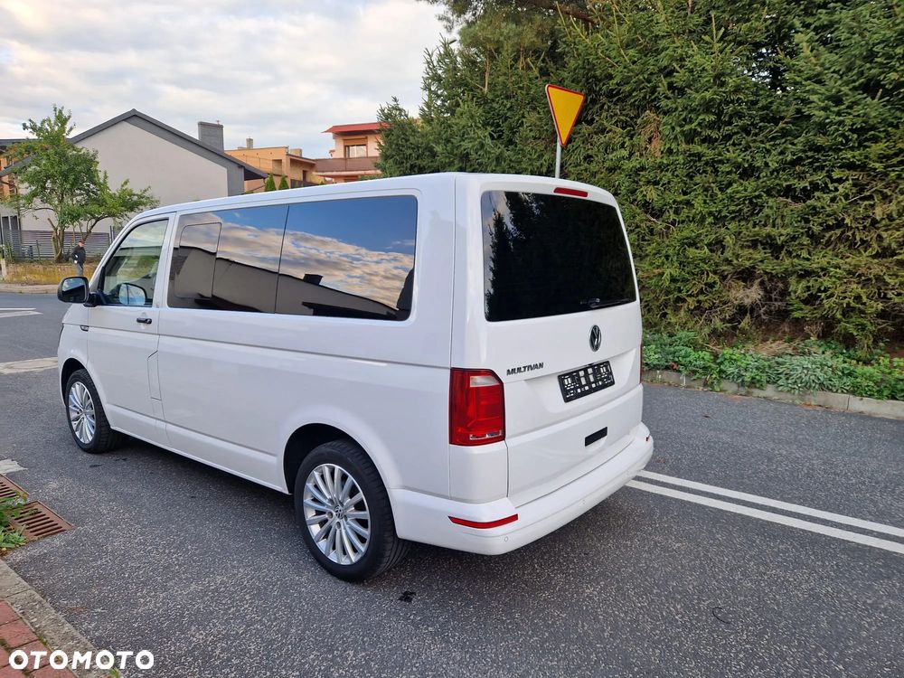 Volkswagen Multivan - 8