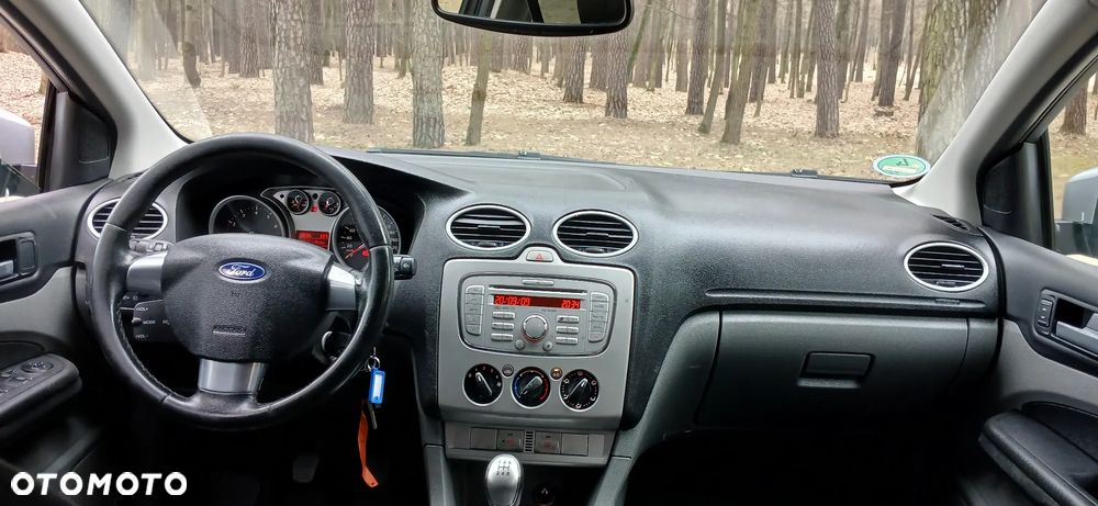 Ford Focus 1.6 16V Silver Magic - 12