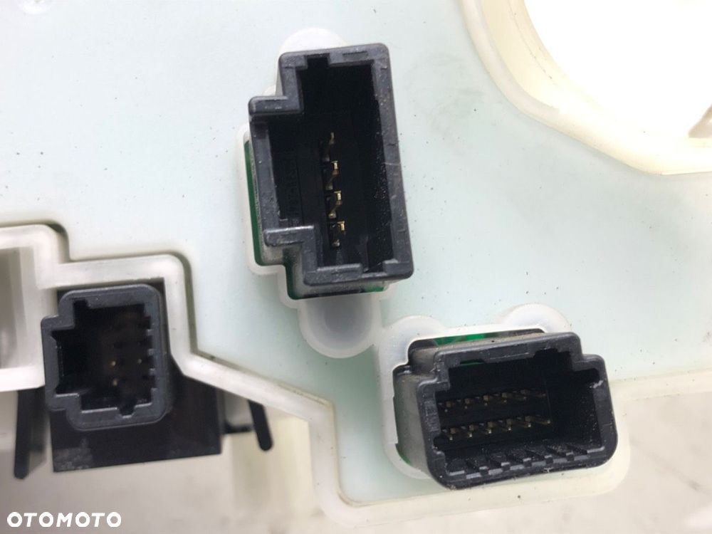 PRZEŁĄCZNIK ZESPOLONY - 86.00 PLN - RENAULT MEGANE III liftback (BZ0/1_, B3_) 2008 - 2022 1.6 16V - 5