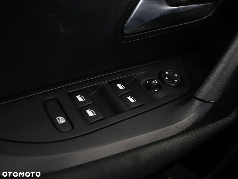 Peugeot 2008 1.5 BlueHDi Active S&S - 36