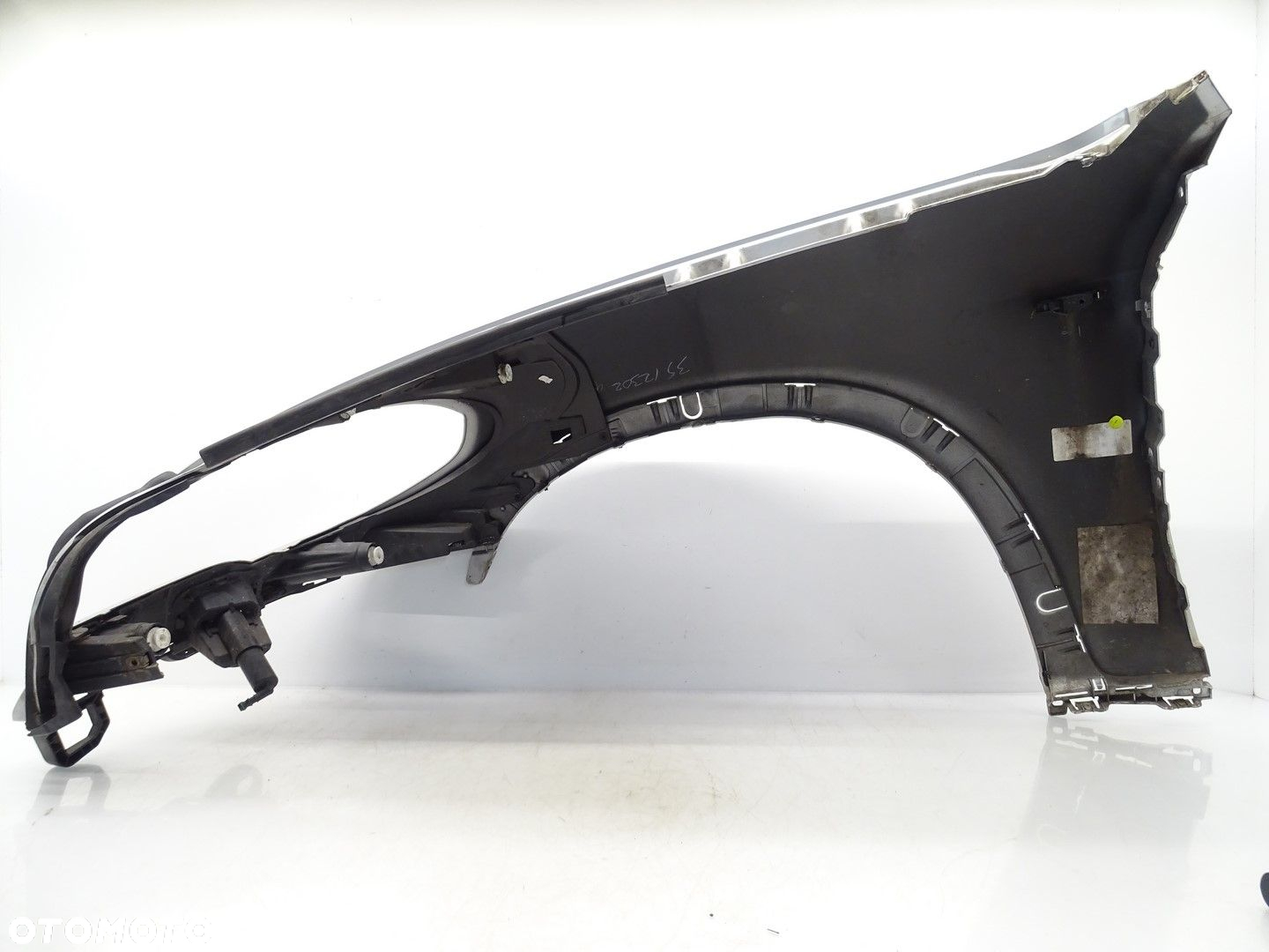 BŁOTNIK PRAWY PRZÓD PRZEDNI BMW X5 E70 LIFT / LCI TITANSILBER METALLIC 354 - 6