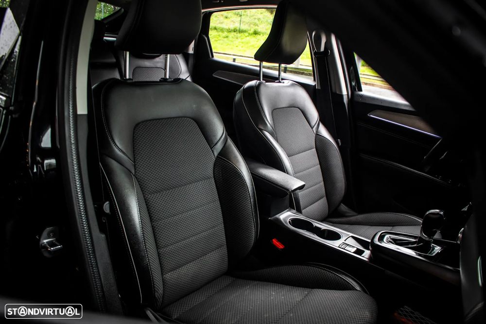 Renault Arkana 1.6 E-Tech Intens - 30