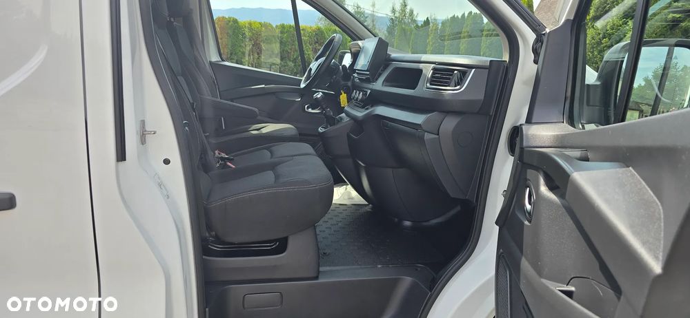Renault Trafic - 15