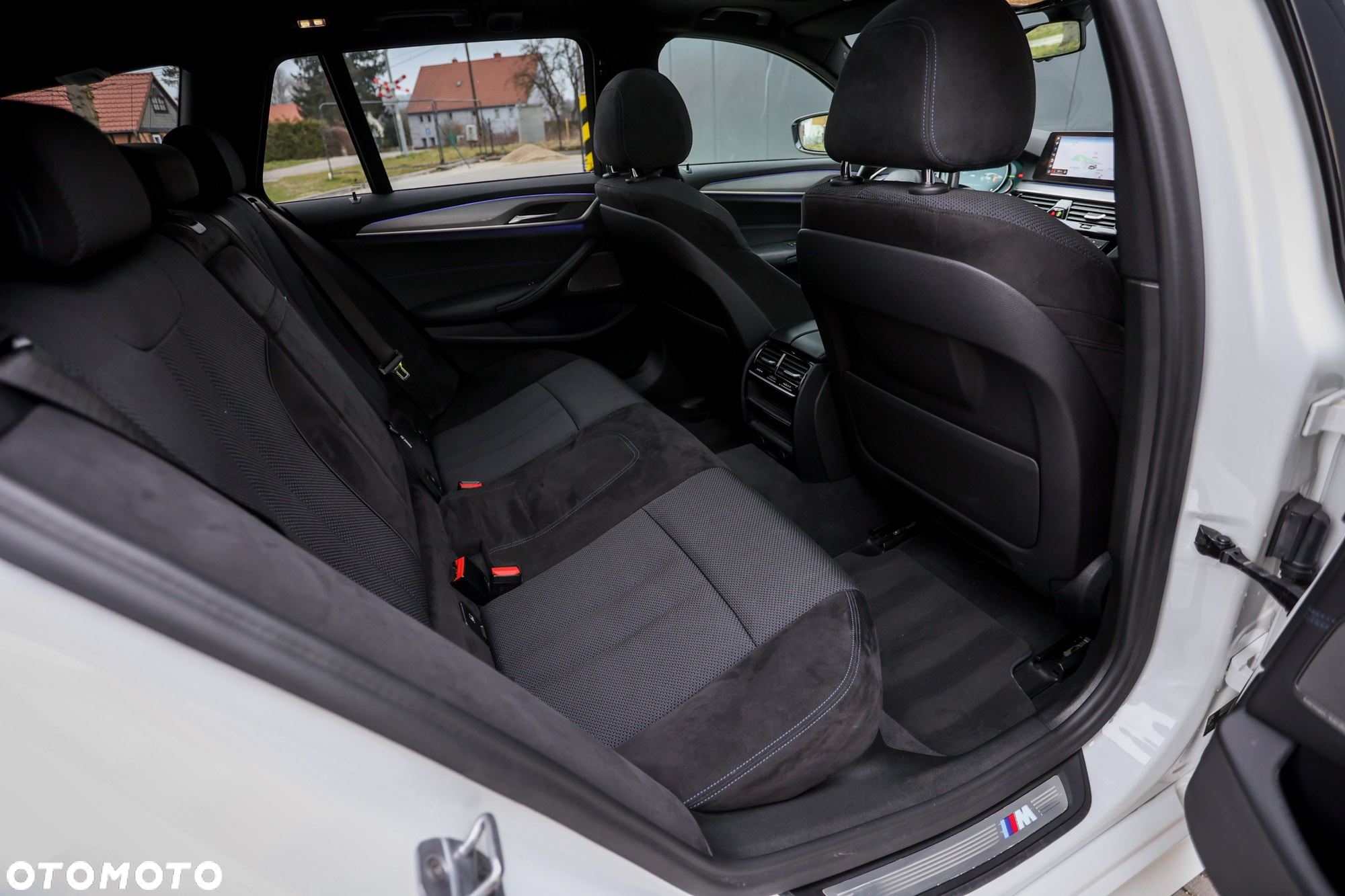 BMW Seria 5 520d Touring M Sport Edition - 22