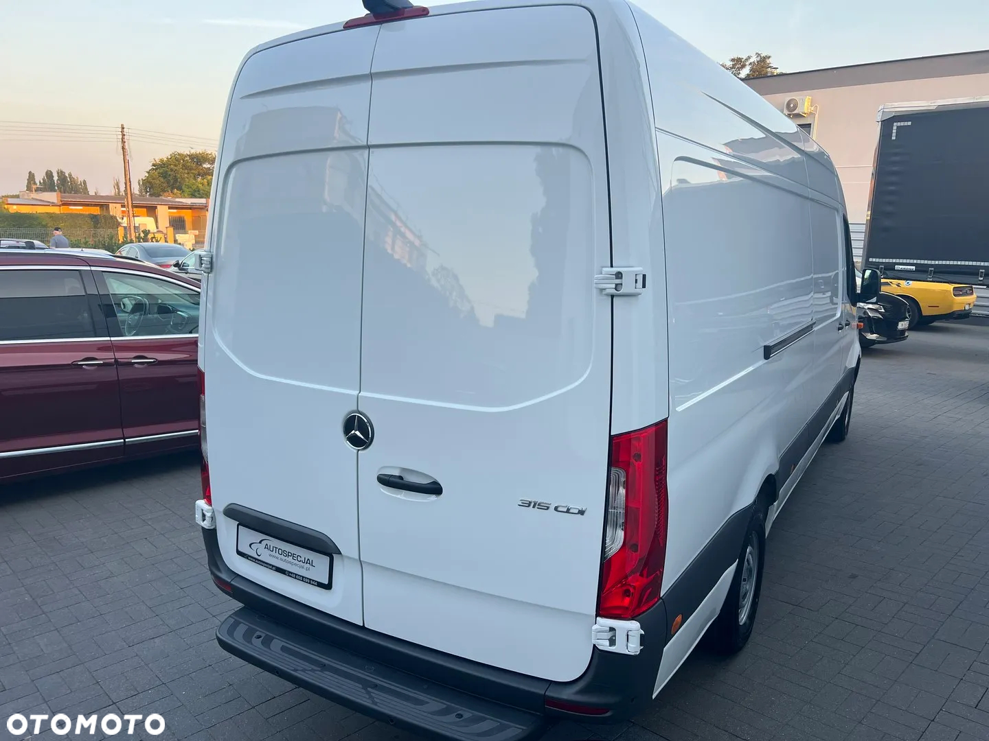 Mercedes-Benz Sprinter - 8