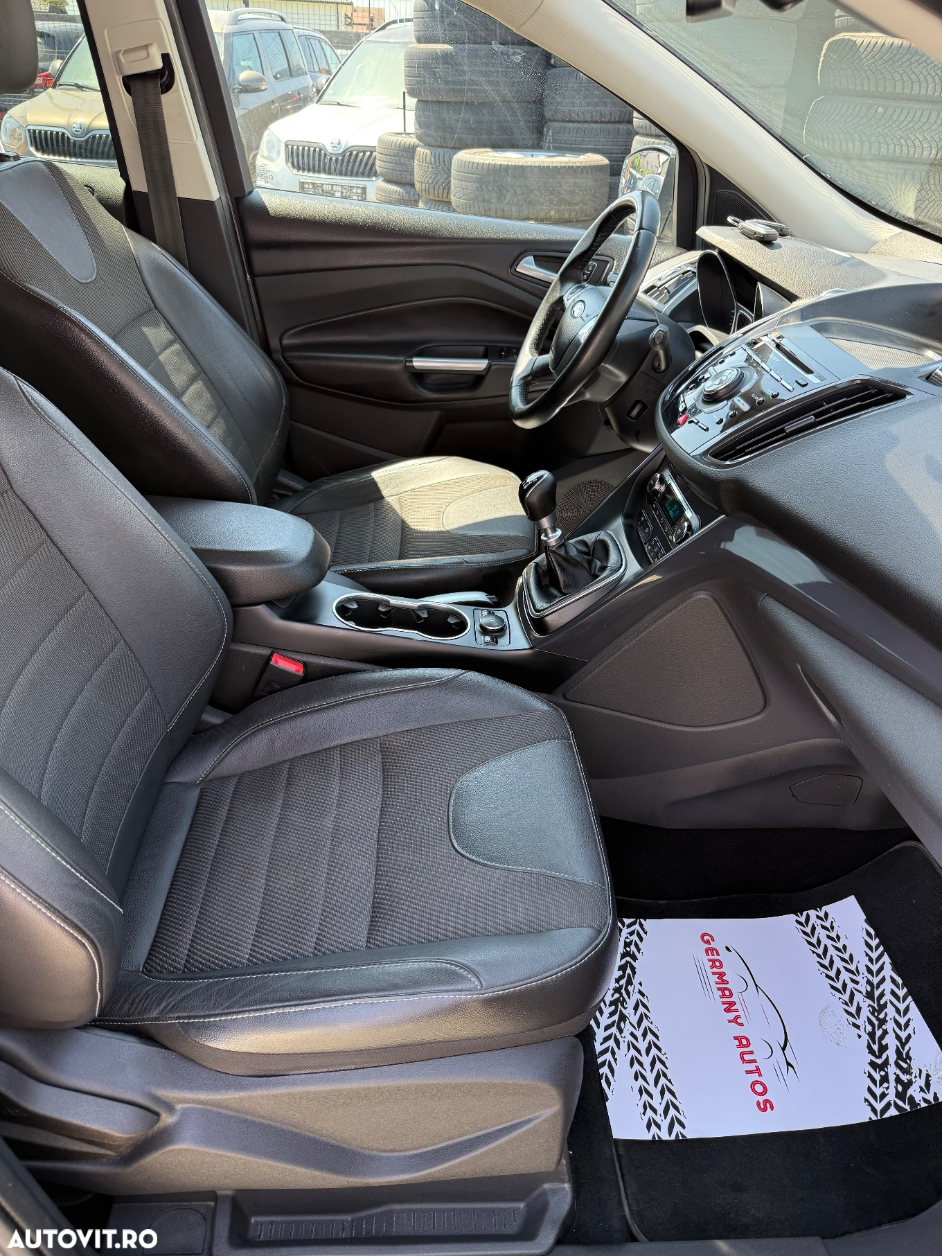 Ford Kuga 1.6 EcoBoost 2x4 Titanium - 7