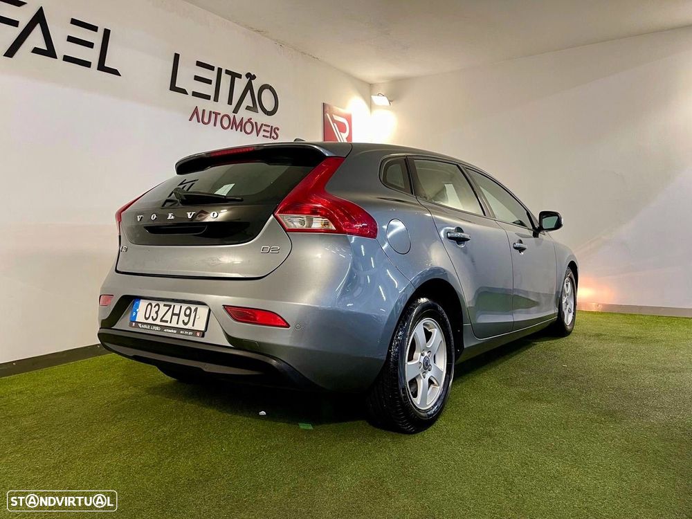 Volvo V40 1.6 D2 Momentum - 6