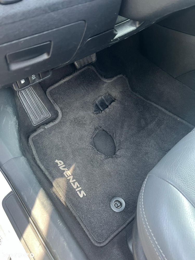 Toyota Avensis 1.8 Multidrive Business Edition - 13