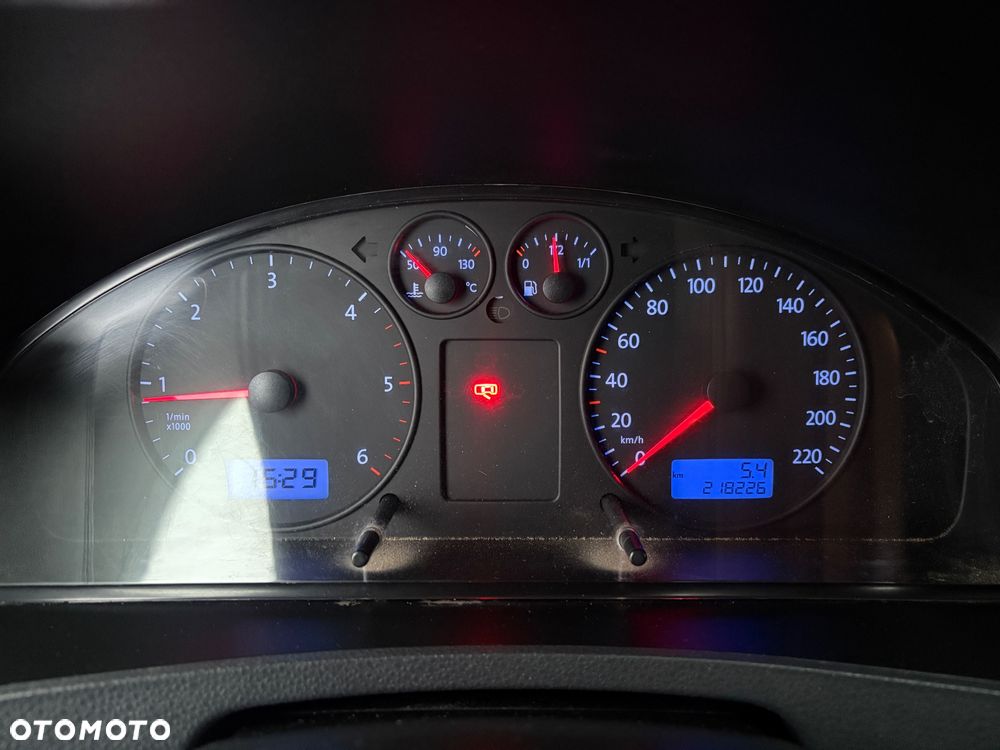 Volkswagen Transporter T5 - 16